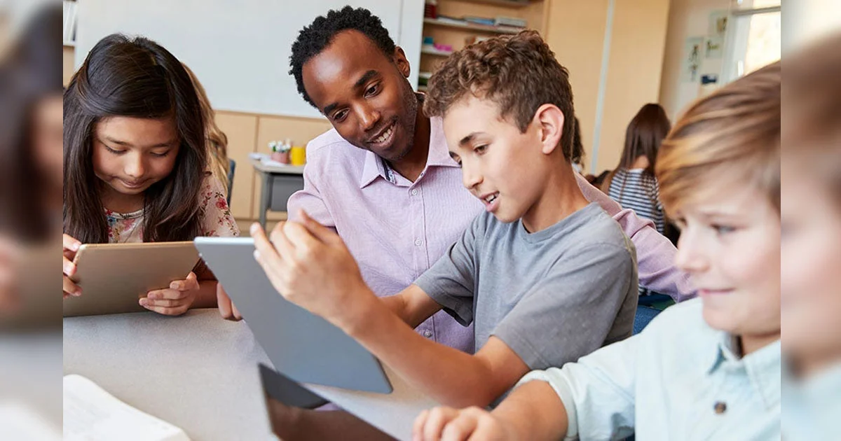 Bagaimana Teknologi Membantu Guru Jadi Lebih Efektif Mengajar