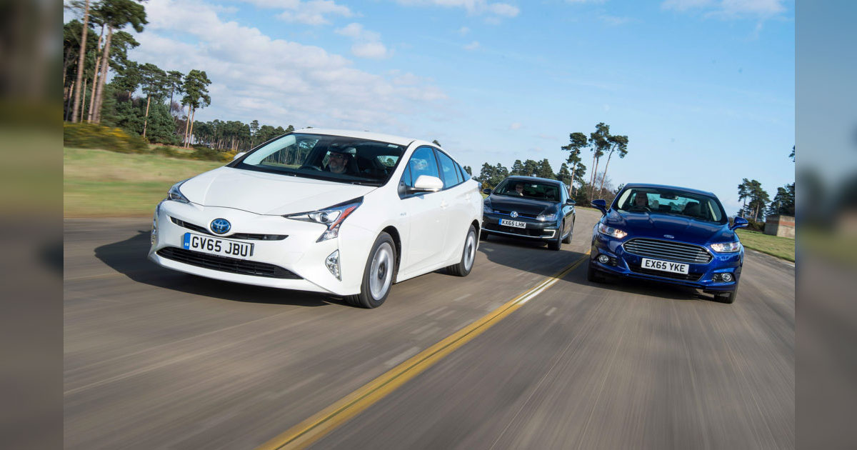 Mobil Listrik vs Hybrid, Pilih yang Mana Buat Masa Depan?