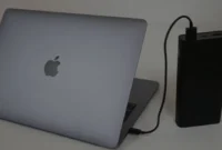 Powerbank-Mini-Ini-Bisa-Ngecas-Laptop-Serius Powerbank Mini Ini Bisa Ngecas Laptop, Serius?!